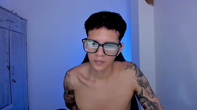 tylerrnova live