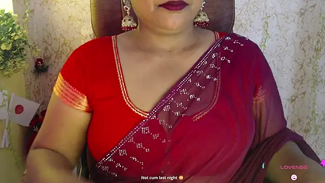 ItsMiraDesire live
