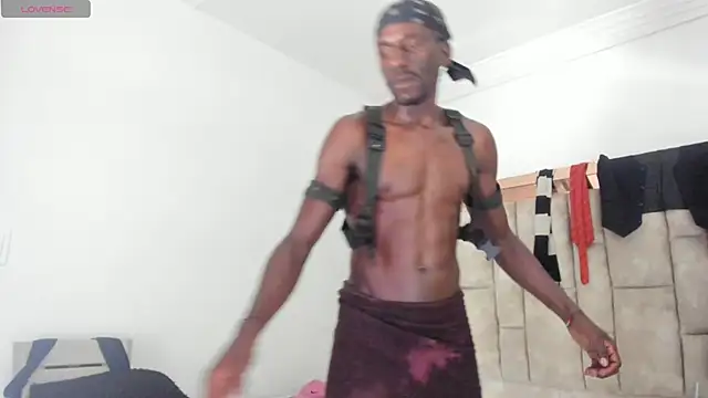 Titan_Moreno_ live