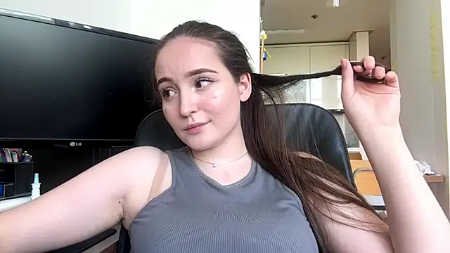 Emilly_Cart live