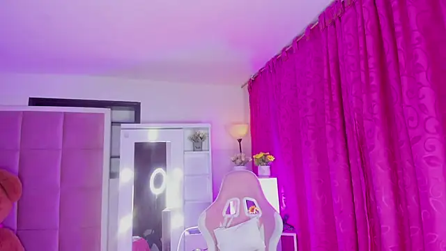 Lucy_Doll8 live