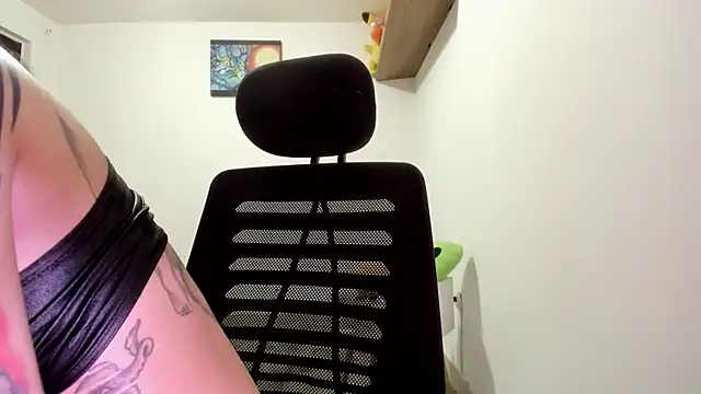 Nickidoll66_ live