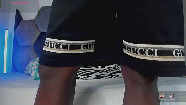Latrellx7 live