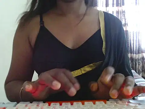 VelvetCoupleLive live