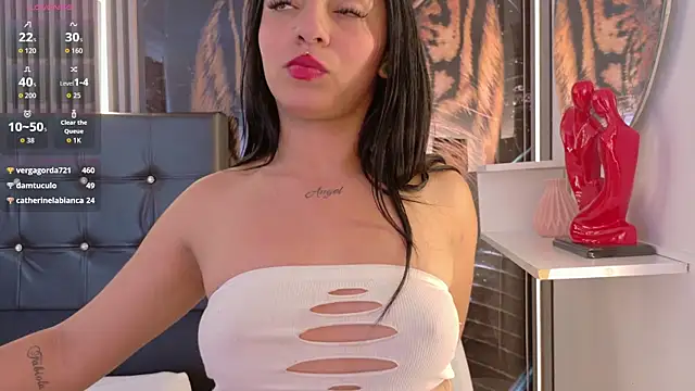 _Carolyn live