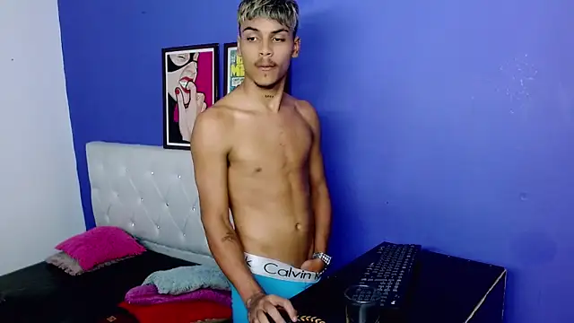 Angel_foxc13 live