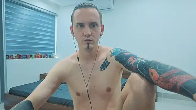 Silent_Stitch live