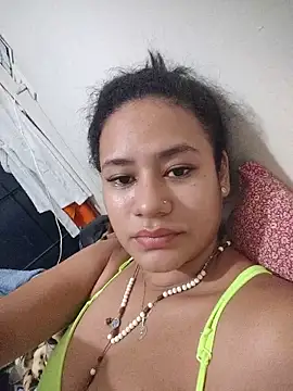 AntonellaMonroew live