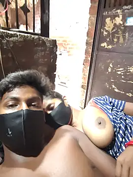 Village_Couples77 live