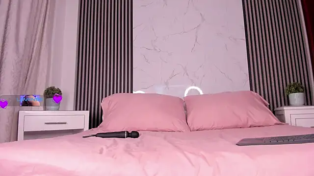 EthaanCox live