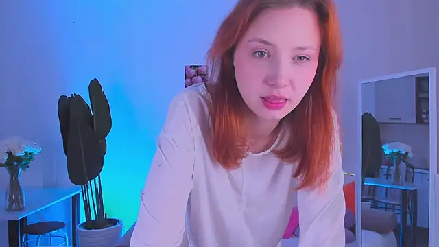 LittlePeach007 live