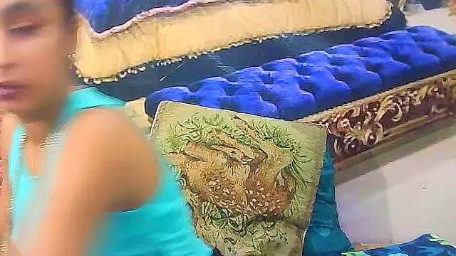 IndianSexyButt live