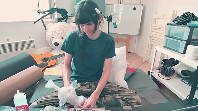 CeriseLapine live