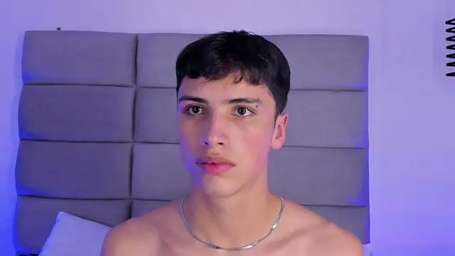 JoshClaarktt live