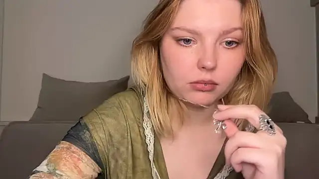 Ophelia_Ritz live