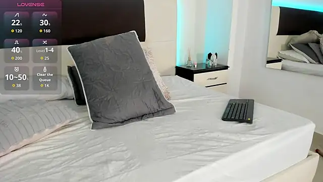 Sky_Loren live