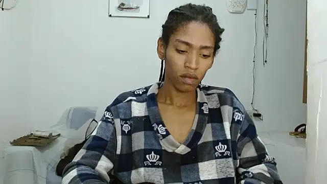 angelamarie1 live