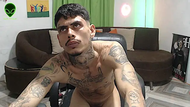 alpha_zom profile
