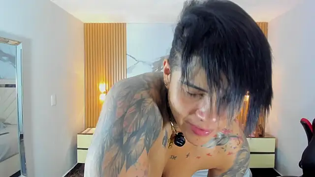 KAROLLJONES1 live