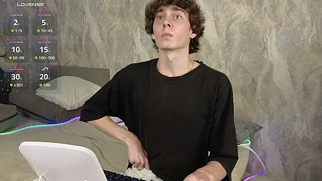 Liam_Winss live