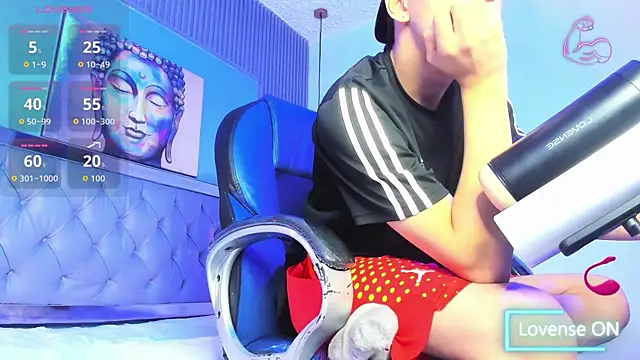 Ethanx18_ live
