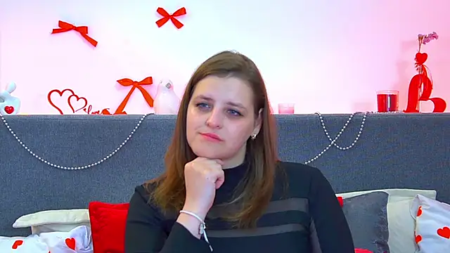 AlexaAvery live