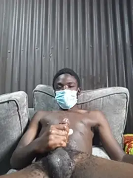 Tommie677 live