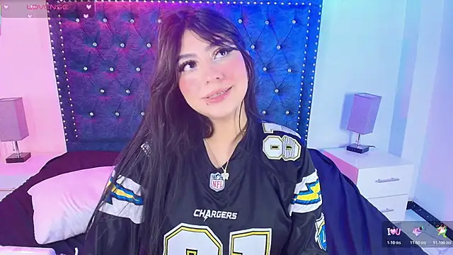Salem_skyler_ live