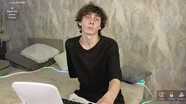 Liam_Winss live