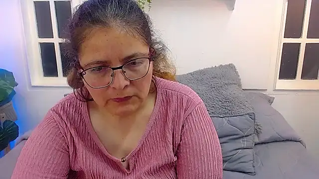 Linda_banks_ live