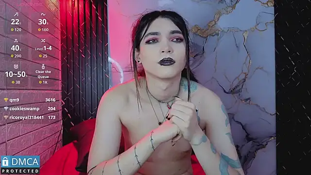 MaeveKuro live