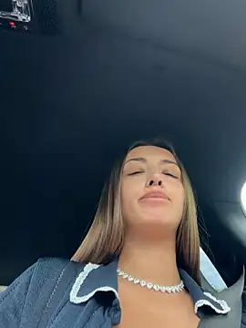 TiffanyHouston_ live