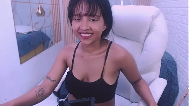 girl_p_ live