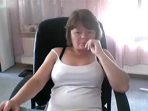 MoonLady40 live