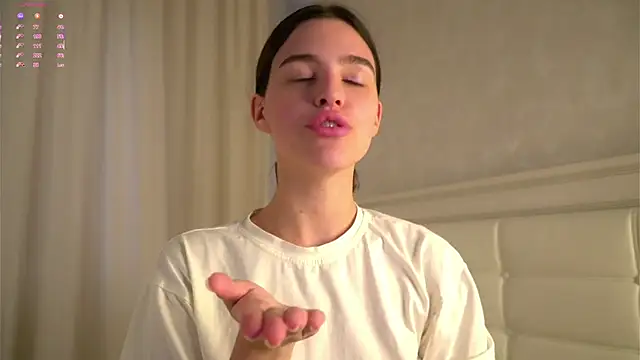 EleneButton live