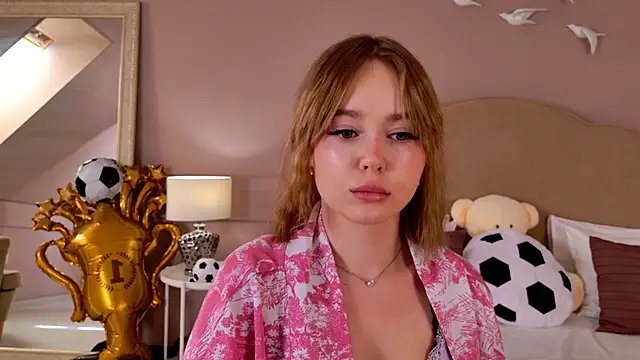 ElaraVance profile