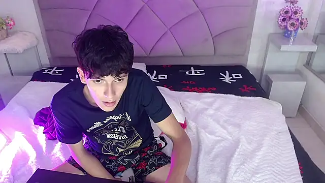 ethan_twink22 live