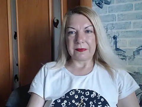 Lillia_Ray live