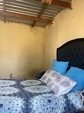 Curvycandy95 live