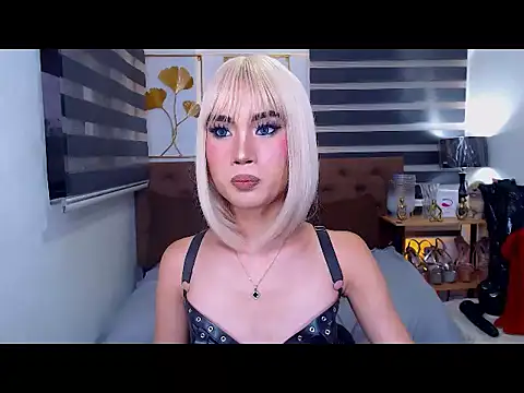 JuicyCockThea live