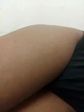 Cute_Tiyaa live