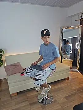 Darwinstark_ live
