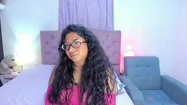 Latinabombsheell live