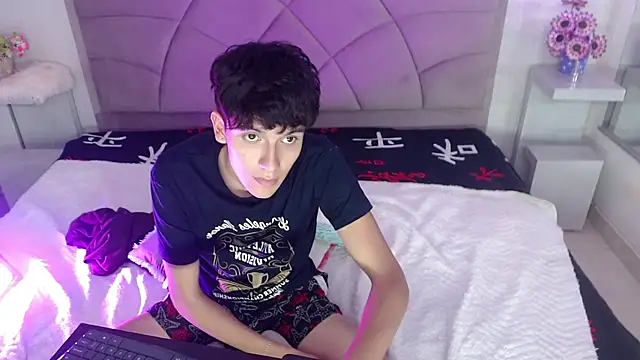 ethan_twink22 live