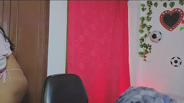 PaulaCutexs live