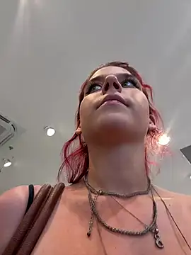 RiriRoseey live