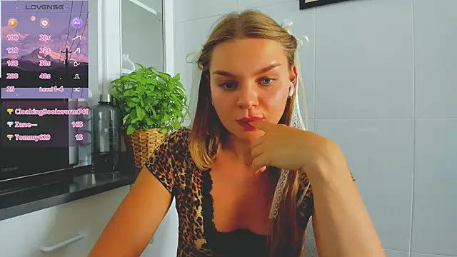 Molly_sweetie live