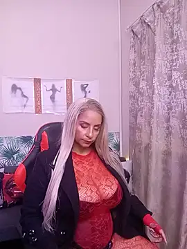 LaReineCleo live