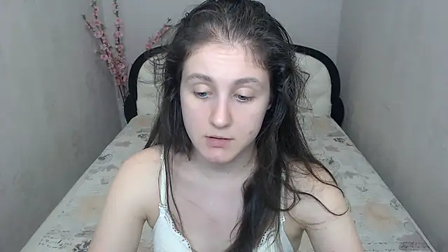 Holliy_Cooper live