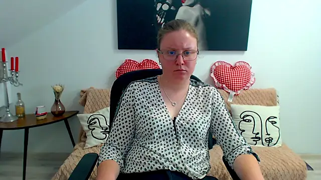 IrenneBates live